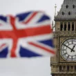 Lemondása ellenére is átnyomja a vitatott brit védelmi költségvetést Keir Starmer