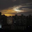 Orosz csapások érték az ukrán energiarendszert, négy megyében elment az áram