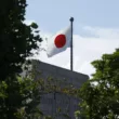Japán 40 millió dollárt ad Ukrajnának, de közben az oroszországi üzleteit is védi
