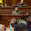Volodimir Zelenszkij a frontra küldené a munkakerülő ukrán képviselőket