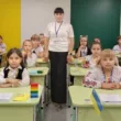 Ősztől 20 százalékkal emelik az ukrán tanárok fizetését