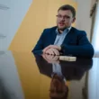 NABU-igazgató: Volodimir Zelenszkij nem érintett a luxusvillák miatti pénzmosási botrányban