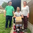 Elektromos mopeddel segítette egy mozgássérült kárpátaljai fiatal mindennapjait a Magyar Református Szeretetszolgálat