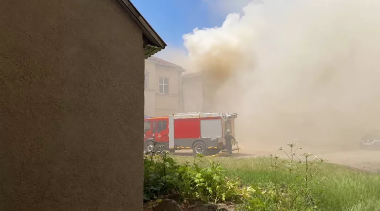 Hatalmas lángokkal ég egy nemrég felújított szálloda Szolyva központjában