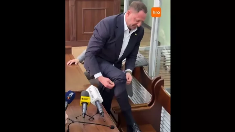 Nem vették le az elektronikus nyomkövetőt Andrij Jermakról