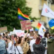 LMBTQ-felvonulásokat tartanak több ukrán nagyvárosban, Brüsszel is a jogok védelmét követeli
