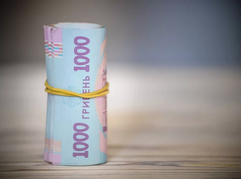 Már háromszázezer ukrán fiatal igényelte az ezer hrivnyás állami könyvtámogatást