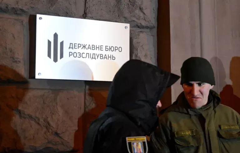 Megmentenék a menesztéstől a korrupciós botrányokba keveredett ukrán nyomozóiroda vezetőjét